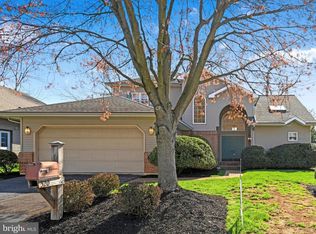 520 Waterside Cir, Lebanon, PA 17042