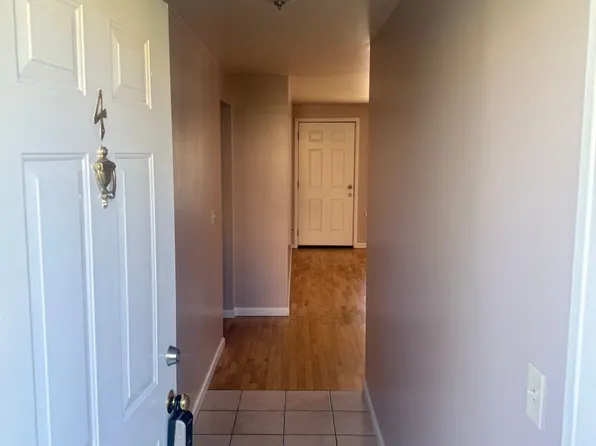 55-57 Apartments, 55 & 57 1st Ave NW #4, Issaquah, WA 98027