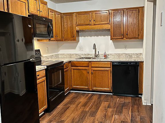 4th image of 1334 Bellshire Terrace Dr