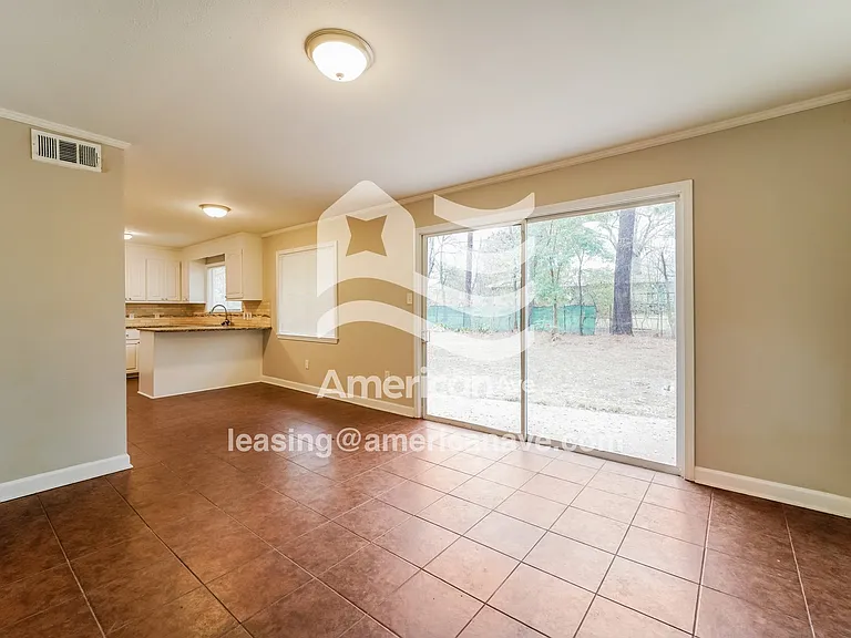 565173_005_wm_-_dining_room_13547020.jpg