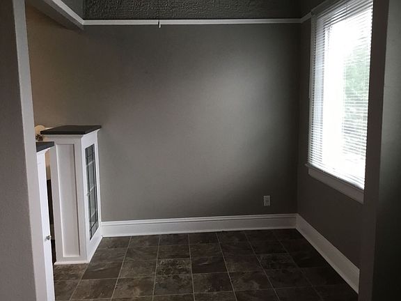 3rd image of 555 Winter St NE #303