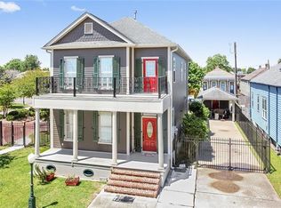 200 Abalon Ct, New Orleans, LA 70114