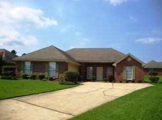 703 Trinity Ln, Ridgeland, MS 39157