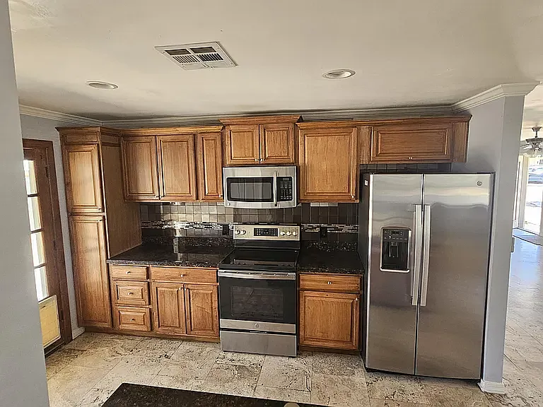 6838 E Edgemont Ave — Photo 12