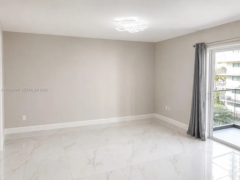 4122 Collins Ave #6A — Photo 7