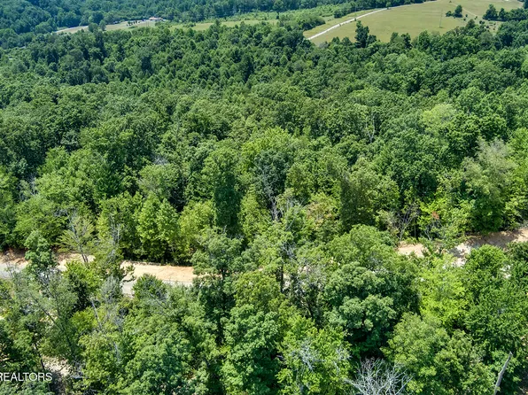 411 Travellers Way, Lenoir City, TN 37771