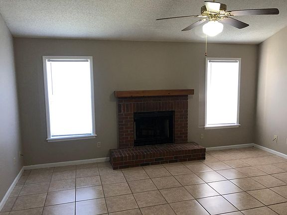 2nd image of 1306 Old Mill Pl