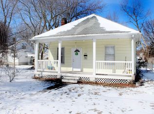 835 W Mill St, Staunton, IL 62088