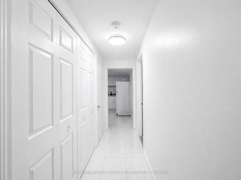 1365 Willowvale Gdns #BASEMENT — Photo 10