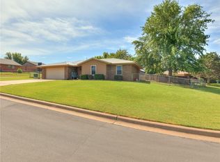 148 Hiler Dr, Weatherford, OK 73096