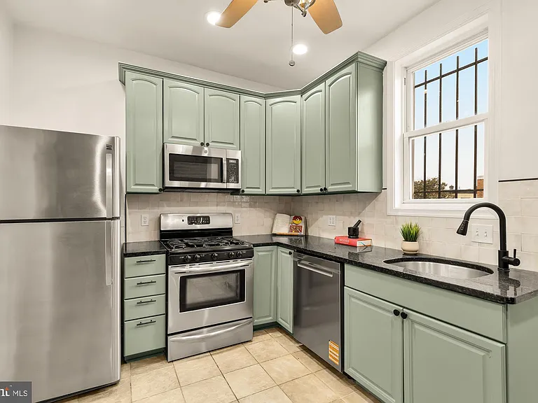 1017 Monroe St NW #2 — Photo 16