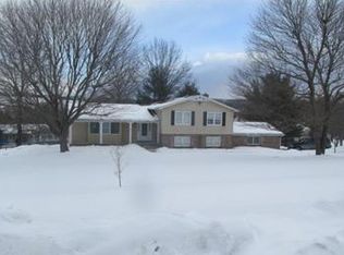 365 Pershing Dr, Orwigsburg, PA 17961