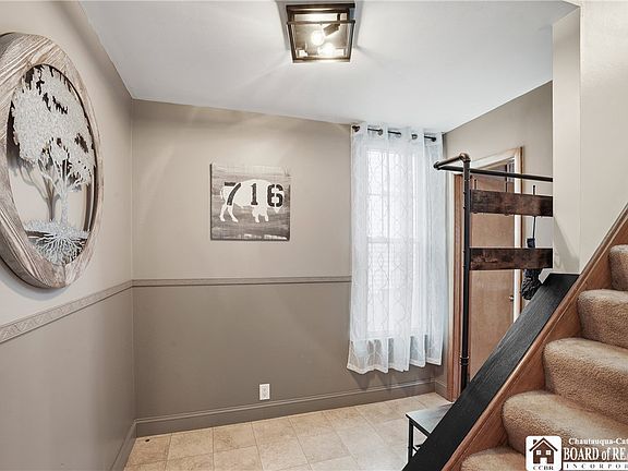 5th image of 175 Waterman St