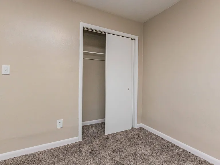 702 Townside Rd SW — Photo 22