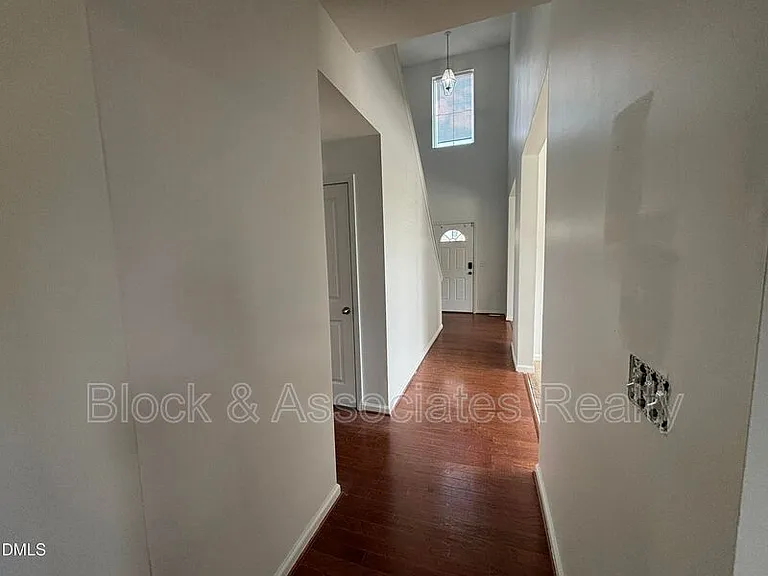 101 Red Bird Dr — Photo 14