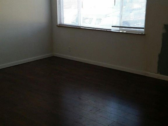 4th image of 10774 Tropic Dr