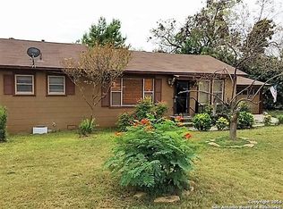 242 Shadyview Dr, Balcones Heights, TX 78201