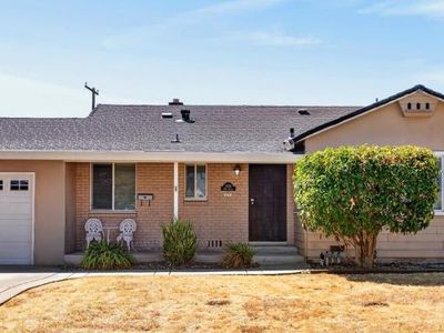 2430 34th Ave, Sacramento, CA, 95822