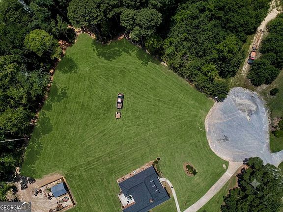 3rd image of 3890 Nikki Ln