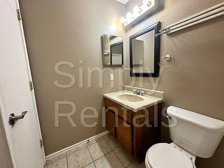 479 Mills Way — Photo 16