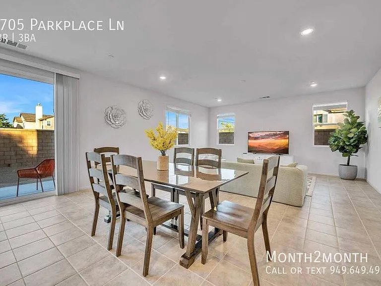 1705 Parkplace Ln — Photo 4