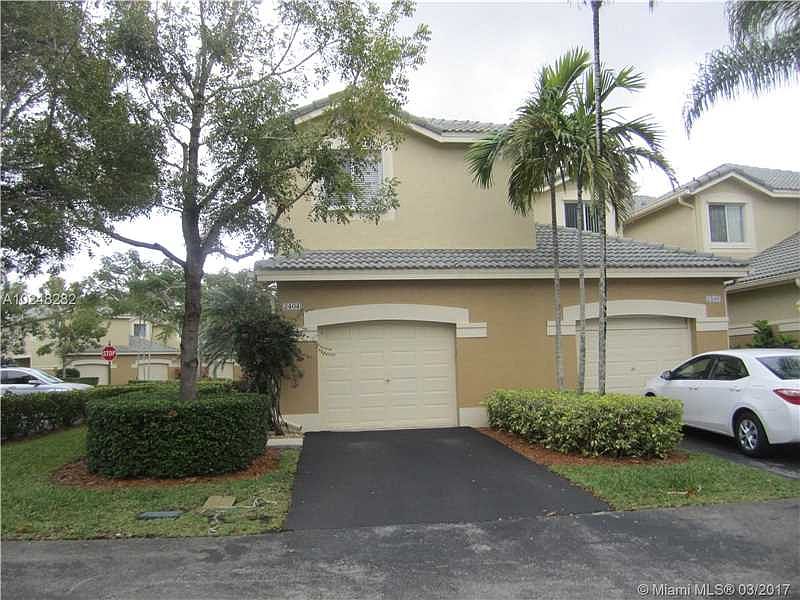 1st image of 2404 Pasadena Way