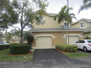 2404 Pasadena Way, Fort Lauderdale, FL 33327