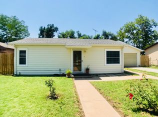 809 Gilman Ave, Dodge City, KS 67801