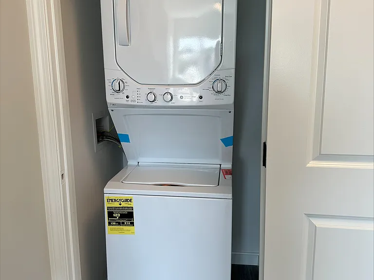 135 Waterman Ave #25 — Photo 6