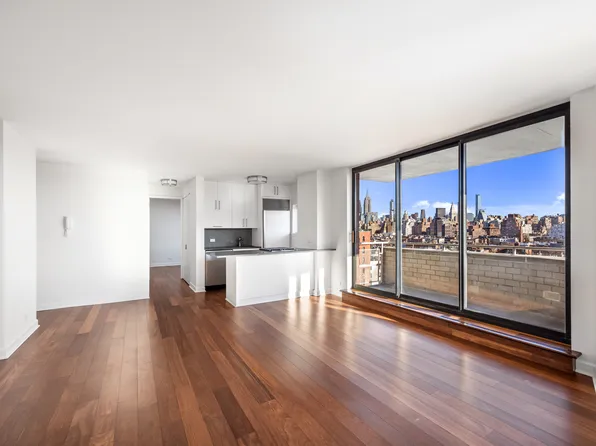 140 Charles Street image 1 of 8