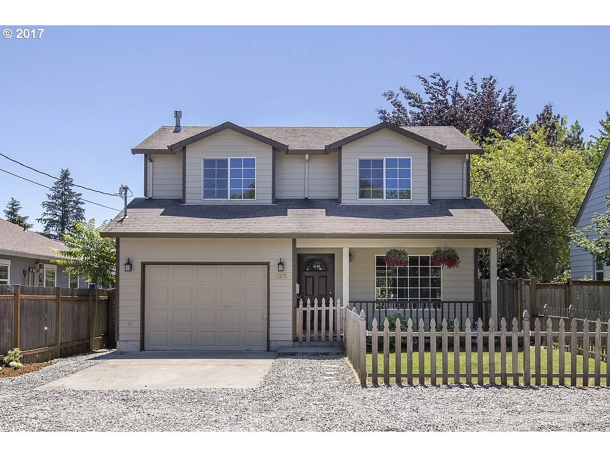 8020 SE Ogden St photo 1