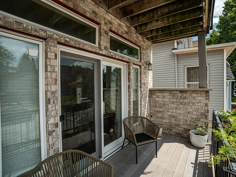 822 E Pearson St #1 — Photo 2