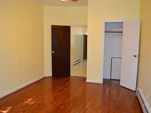 3rd image of 508 Throop Ave APT 1