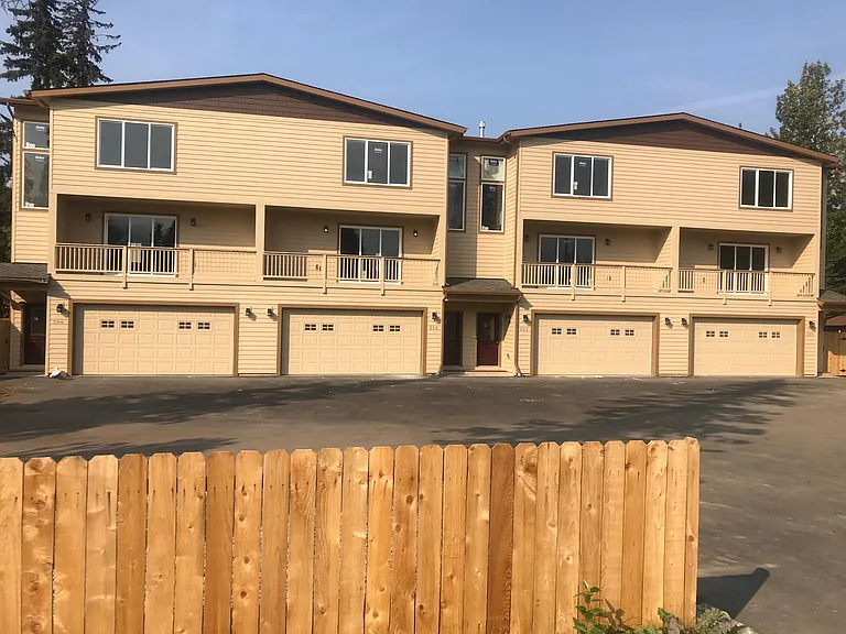 260 Friendly St — Photo 1