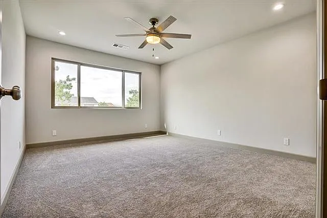 3283 Fronda Dr — Photo 13