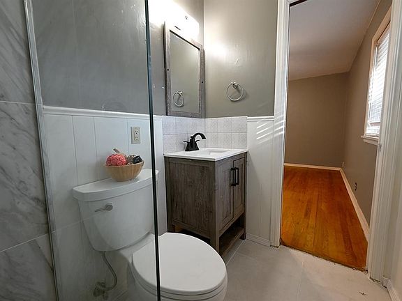 4th image of 1611 E Cimarron Dr