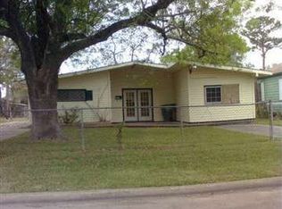 435 Neches Ave, Port Arthur, TX 77642