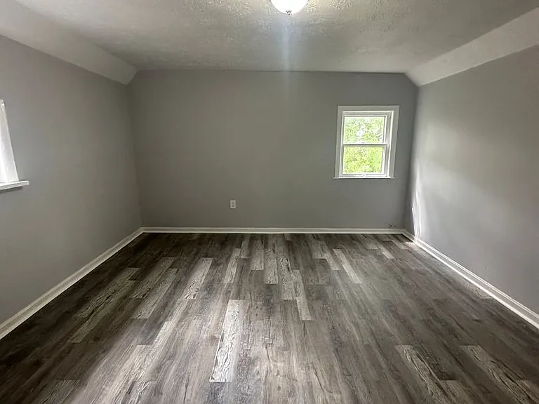 8002 Jeffries Ave — Photo 11
