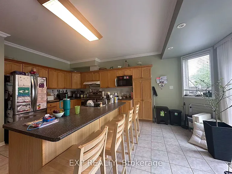 256 Scout St — Photo 3