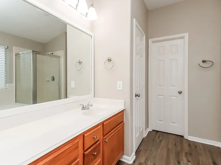 14635 Lothbury Dr — Photo 15