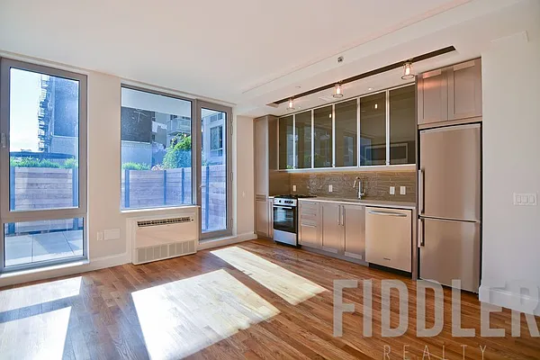 Rented by Fiddler Realty | media 14
