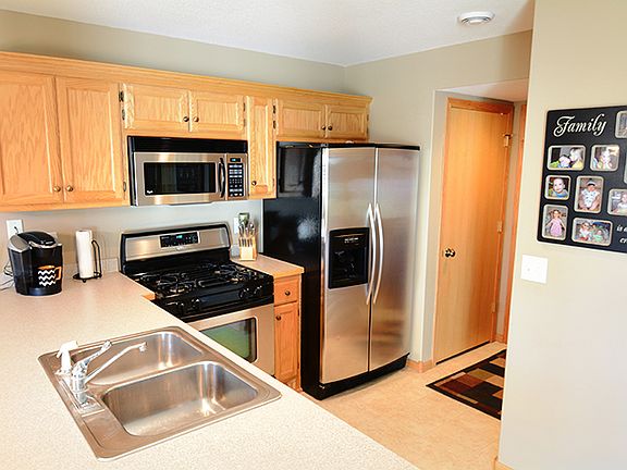 3rd image of 22787 Eldorado St NW