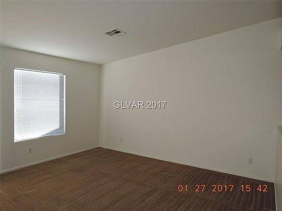 4th image of 2915 W Hammer Ln