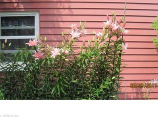 1103 Long Cove Rd, Gales Ferry, CT 06335