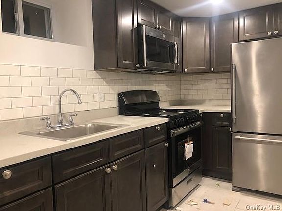 5th image of 134 Catskill Ave