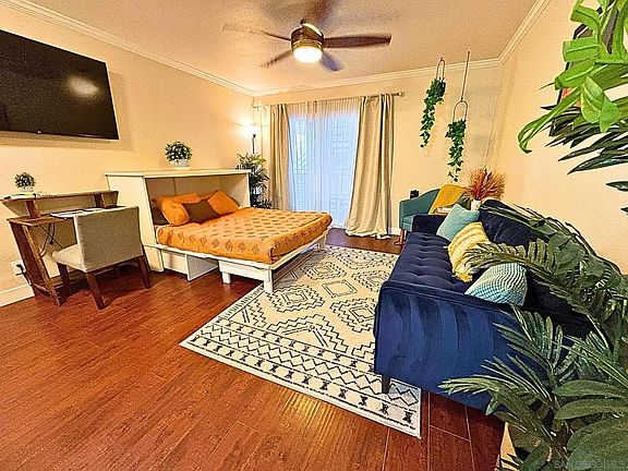 3rd image of 1021 Scott St APT 103