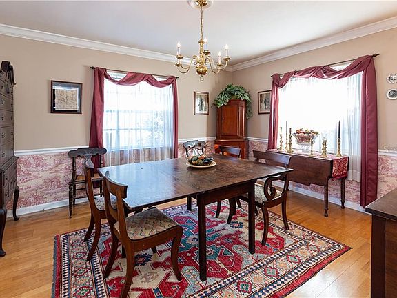 5th image of 608 S Phelps Ave