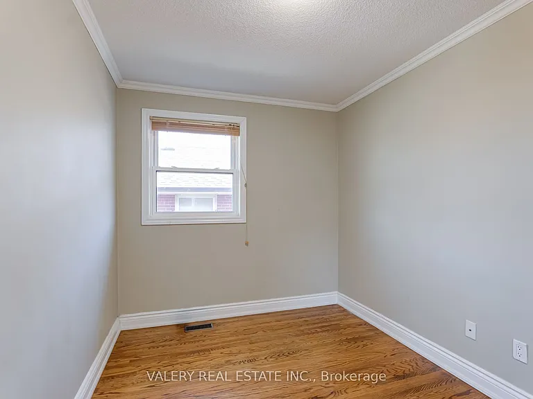 118 Dorcot Ave #MAIN — Photo 17