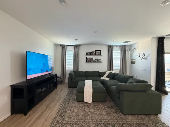 10442 W Guildford Ln, Marana, AZ 85653