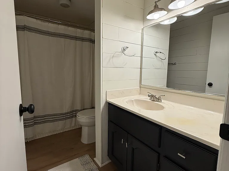 2505 W Broad St #222 — Photo 7